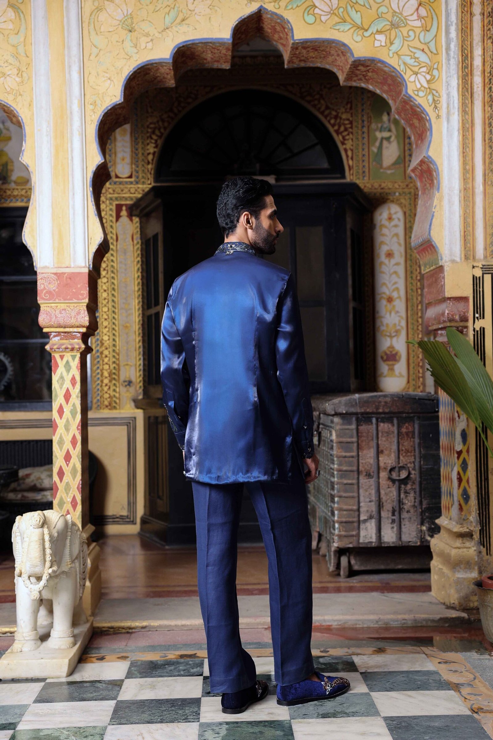 The night heirloom kurta set - Image 2