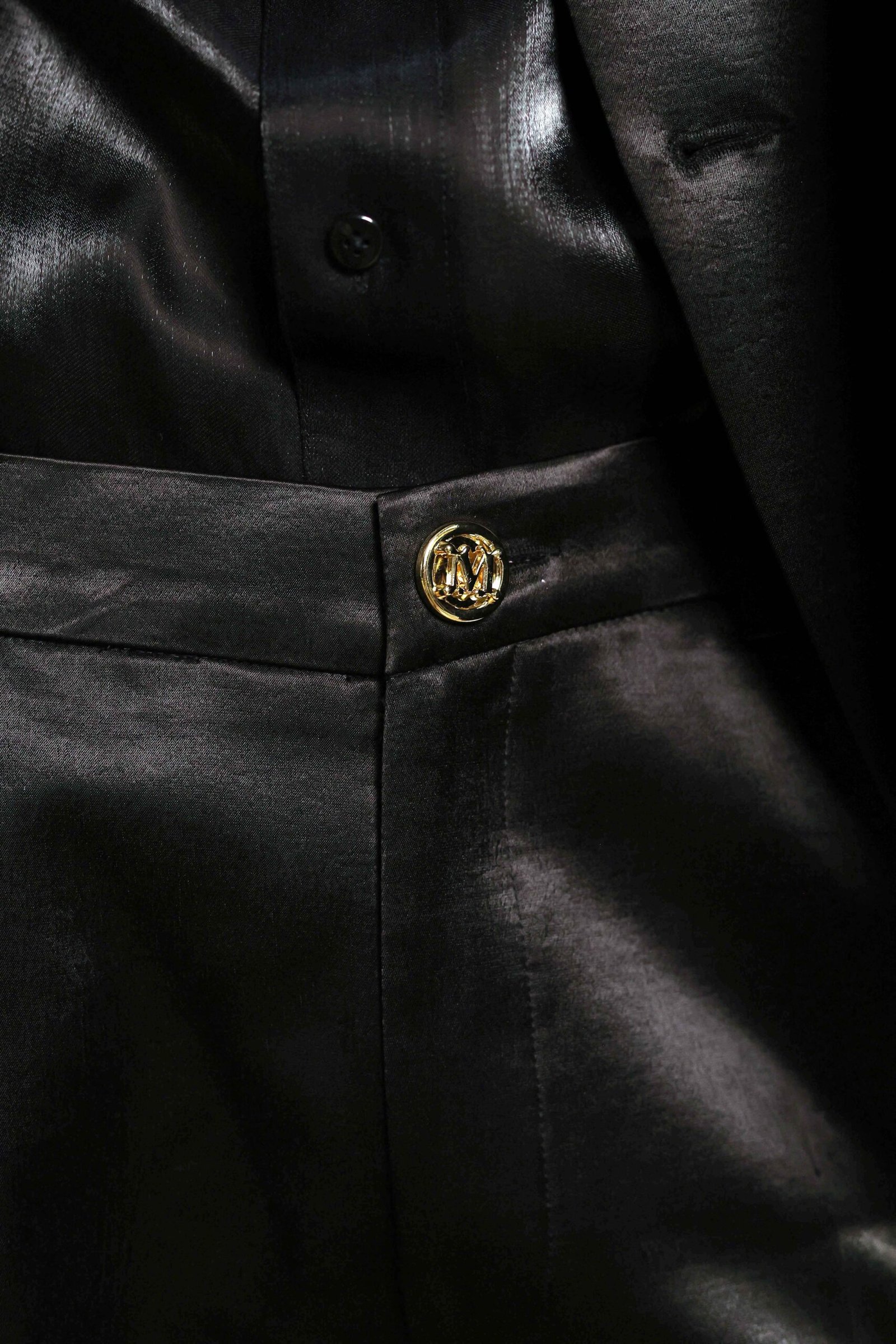 The deep black satin set - Image 3
